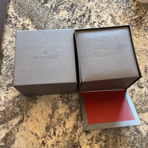 Michele silver watch with diamond crust - Picture 3 of 3